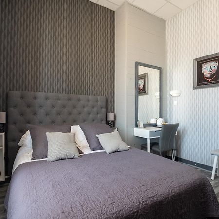 Hotel De Charme Le Provence Salon-de-Provence Kültér fotó